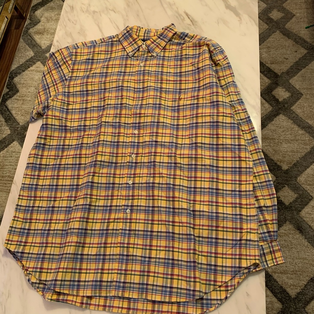 Men’s Ralph Lauren buttondown shirt